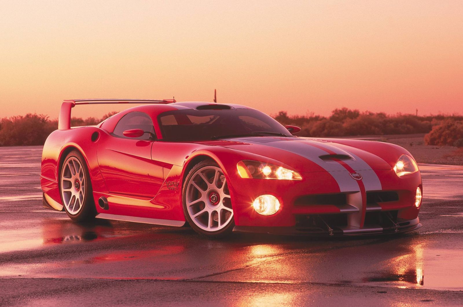 Dodge Viper GTS-R Concept: here’s how this sleek exotic influenced its future kin