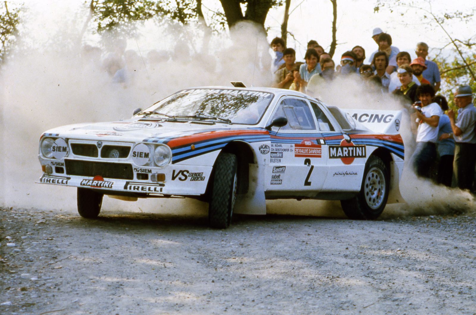 Lancia 037 side left rally dynamic